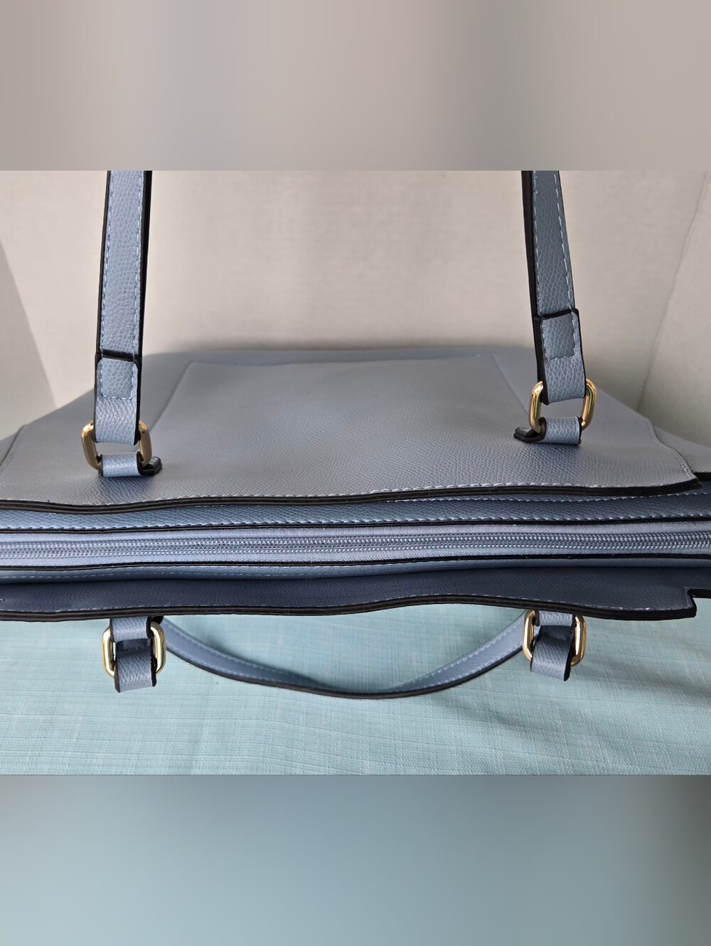Unbranded Light Blue Vegan Leather Tote Bag & Matching Wristlet Wallet Set - Picture 8 of 8